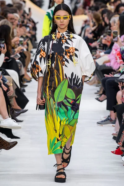 Look 29